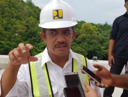 Diganggu Kelompok Bersenjata, Pembangunan Jalan Trans Papua Tersendat