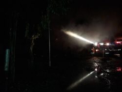 Polres Jayawijaya Tangani Kebakaran Gudang PTSP