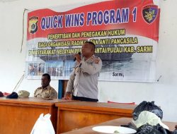 Sat Polair Polres Sarmi sosialisasi Program Quick Wins dan bagi Sembako Kepada Warga Pesisir Takar