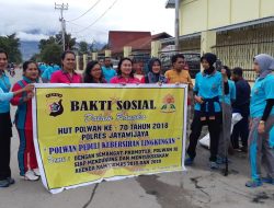 Polwan Polres Jayawijaya Gelar Bhakti Sosial