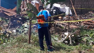 Polsek KPL Jayapura Kerja Bhakti Dengan Warga Weref di Lokasi Eks Kebakaran