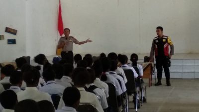 Polres Supiori Laksanakan Giat Polisi Pi Ajar Sekolah