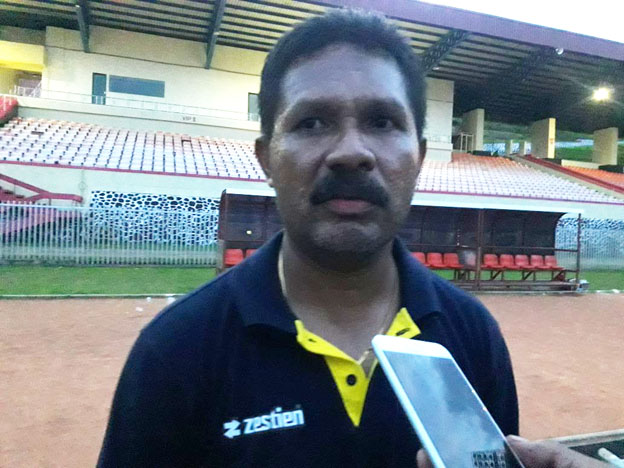 Mantan kapten tim Persipura Eduard Ivakdalam