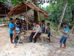 Kapolsek Bomakia sambangi Masyarakat kampung Somi Bangun Kebersamaan