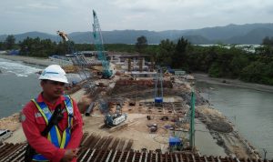 Pembangunan Jembatan Hamadi – Holtekamp