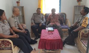Satuan Binmas Polres Jayapura Kota melakukan giat anjangsana ke Tokoh Adat/Masyarakat ke Kampung Yoka Distrik Heram Waena, Minggu (29/09/18) Pukul 10.00 Wit.
