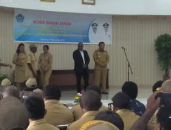 ASN Jayawijaya Beri Penghargaan Pada JWW