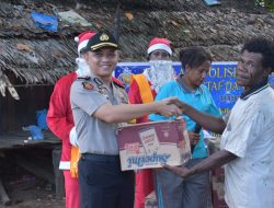 Jelang Natal dan Tahun Baru, Polres Nabire Berbagi Kasih ke Suku Mamberamo
