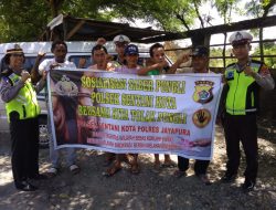Polisi Sosialisasi Saber Pungli Pada Supir Angkot