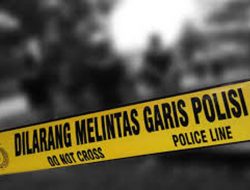 Tak Terima Saudaranya Tewas, Puluhan Massa Bakar dan Rusak Rumah Terduga Pelaku Pembunuhan