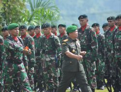 Pangdam XVII/Cenderawasih Pimpin Upacara Alih Kodal Yonif 756/Wimane