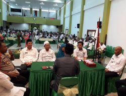 Pemkot Jayapura Nikahkan 77 Pasangan Muslim Secara Massal