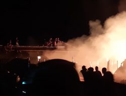 100 Kios Di Pasar Youtefa Habis Terbakar
