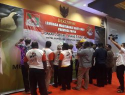 Lembaga Masyarakat Adat (LMA) Papua Sudah Bungkus dan Ikat Suara Buat Jokowi