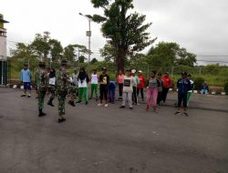 Sambut HUT RI, Satgas Yonif 725/Wrg Pos Kotis Gelar Latihan Paskibraka