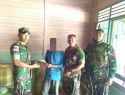 Oknum Masyarakat Serahkan Senjata Rakitan Kepada Satgas Pamtas RI-PNG Yonif 725/Wrg