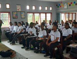 Pasiter Kodim 1710/Mimika Minta Pelajar Jangan Terpengaruh Berita Negatif Medsos