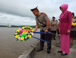 Polres Mimika Lakukan Tabur Bunga Peringati HUT Bhayangkara ke 73