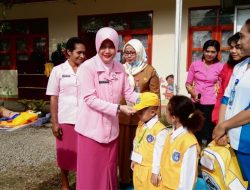 TK Kemala Bhayangkari 13 Gelar Upacara Penyambutan Siswa Baru