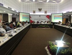 Bahas Kesiapan PON, Menteri PMK Sebut PON Penting Bagi Pemerintah