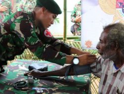 TNI Laksanakan Pengobatan Massal di Kampung Tomerau, Merauke
