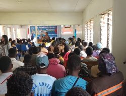 Binmas Polres Jayawijaya Sosialisasi Bahaya Narkoba, Miras dan Rokok Pada Siswa SMP dan SMA Advent Sogokmo