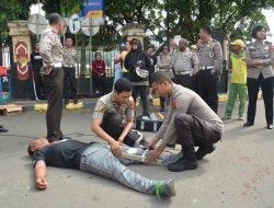 Dokkes Edukasi Penanganan Pertama Korban Laka Lalu Lintas