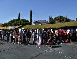 Peduli Papua, Lantamal X Gelar Bhakti Kesehatan dan Salurkan Paket Sembako