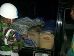 Swiping di KM 31, TNI Dapati Ratusan Liter Minyak Tanah Seludupan