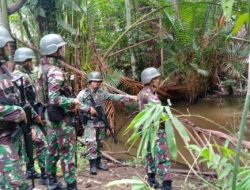 TNI Lakukan Patroli Pembakalan Liar di Wilayah Keamanan Pos Wambes