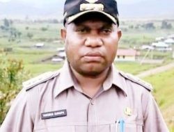 Bupati Dogiayi Himbau Mahasiswa Asal Daerahnya Lanjutkan Kuliah dan Jangan Mudah Diprovokasi Issu Yang Tak Bertanggung Jawab