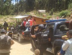 Polres Pegunungan Bintang Bantu Warga dan Mahasiswa Pulang ke Distrik Oskop