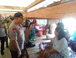 Kunjungi Posko Pengungsi Wamena di Rindam, Kapolda Berharap Kaum Laki-laki Kembali Bekerja