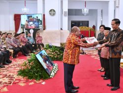 Presiden Jokowi Serahkan DIPA dan TKDD Tahun 2020