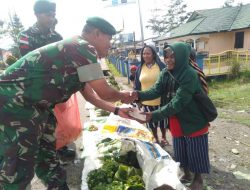 TNI Berbagi Kasih Dengan Masyarakat di Oksibil