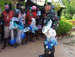 20 Nelayan di Sota Dapat Bantuan Jala Ikan Dari TNI