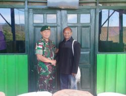 Ini Bentuk Terima Kasih Pendeta Anselmus Terhadap Giat TNI di Perbatasan