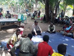 Jelang Tahun Baru, Kapolsek Sampaikan Himbauan Pada Warga Kampung Okaba