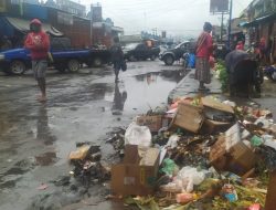 Mama-Mama Papua Pedagang, Masih Berjualan di Pinggir Jalan