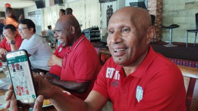 Jersey Persipura Balik Merah Hitam