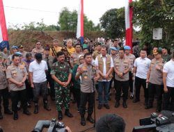 Panglima TNI, Kapolri dan Kepala BNPB Tanam 2020 Pohon di Bogor