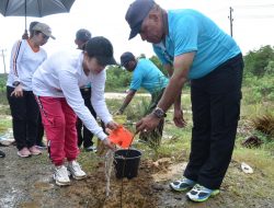 Kapolda dan Forkopimda Tanam Ribuan Pohon Hijaukan Papua