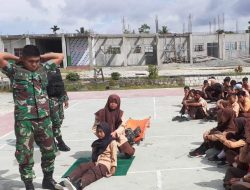 TNI Berikan Pemahaman Tentang P3K Kepada Pramuka di Keerom