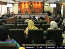 Tiga Komisioner KPU Keerom ‘Lepu’