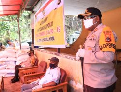 Polresta Jayapura Salurkan Bantuan 10 Ton Beras Dari Mabes Polri Kepada Masyarakat