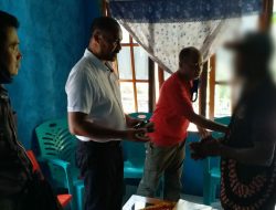 Anggota Kelompok Bersenjata Papua Serahkan Senjata Api ke Polisi