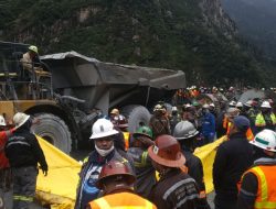 Karyawan PTFI Terus Desak Akses Bus SDO Dibuka