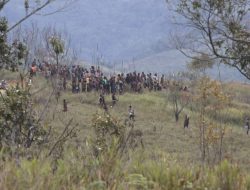 Pertikaian Antar Warga, 10 Honai Dibakar dan 4 Orang Terluka