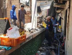 Olah TKP, Polisi Amankan Barang Bukti Pemicu Kebakaran 55 Bangunan di Jayapura
