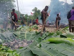 Bakar Batu, Cara TNI-Polri Perkuat Kebersamaan dengan Masyarakat Papua